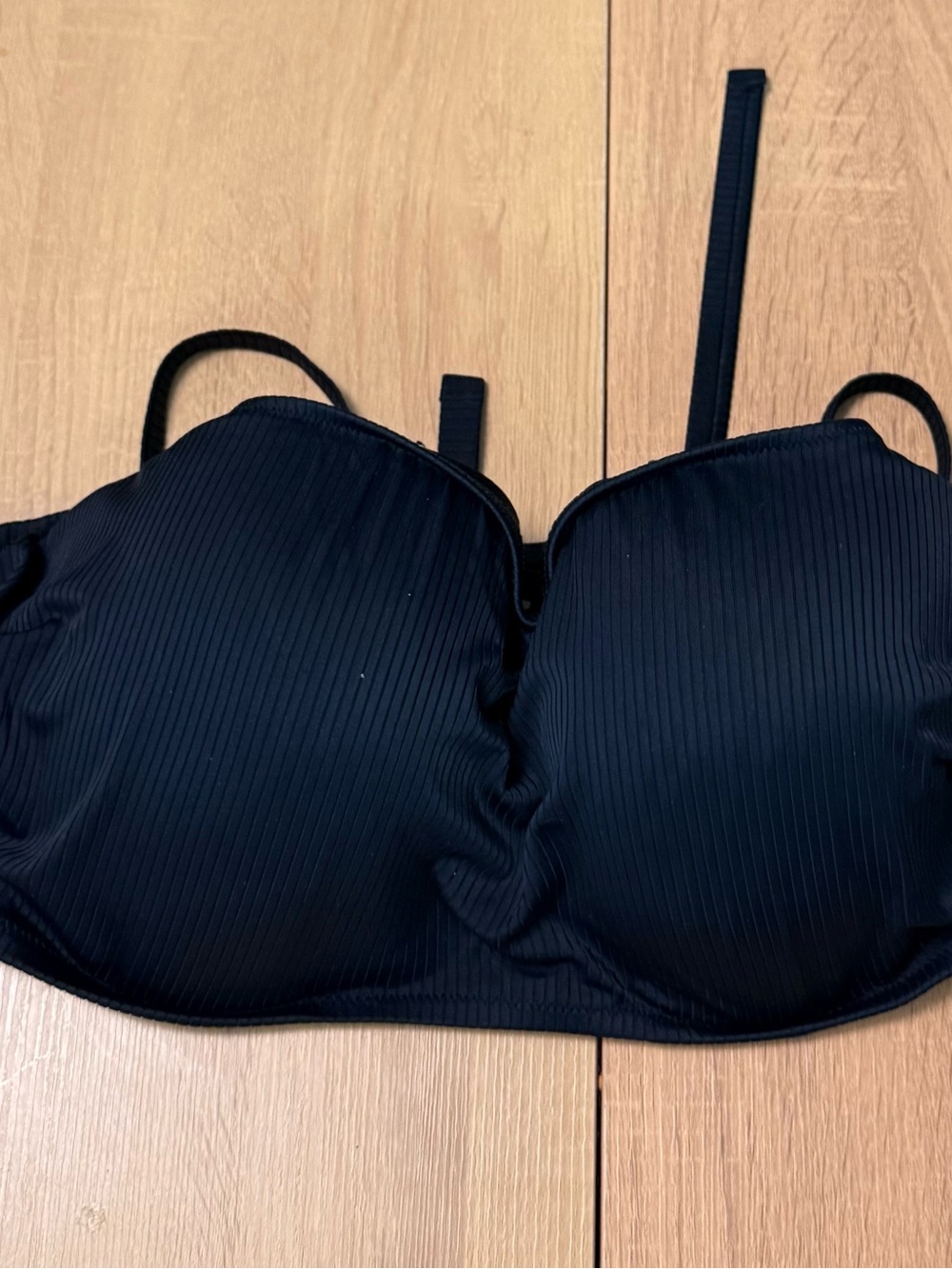 Shade & Shore Black Ribbed Underwire Bikini Top Convertible Straps